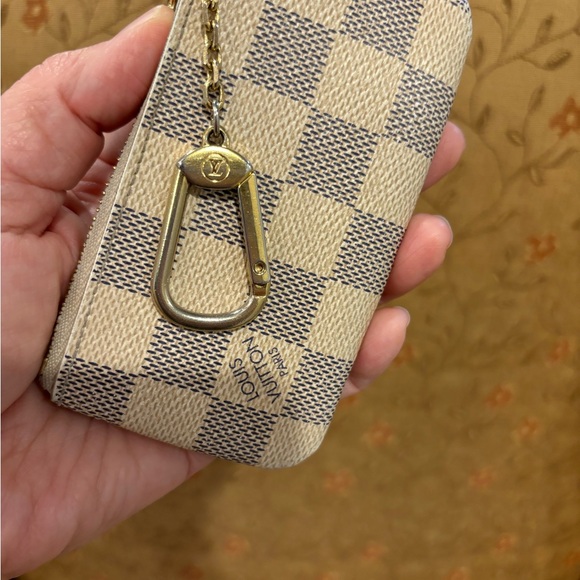 Louis Vuitton Key Pouch - Picture 11 of 12